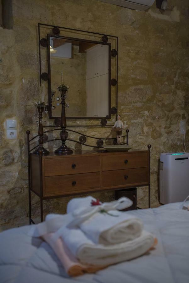 Villa Kamelia-Renovated Old House-South Crete Galiá Buitenkant foto